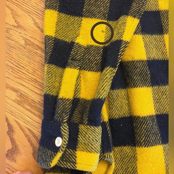 Grant Men’s Medium 100% Wool Button Down. - Picture 4 of 10